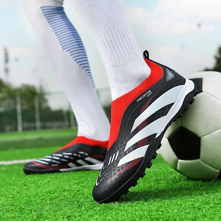 Predator Ultralight Soccer Sneakers