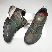 TrailVibe Hiking Sneakers