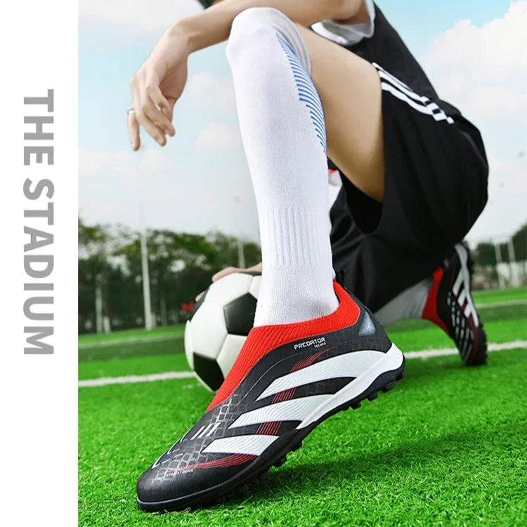 Predator Ultralight Soccer Sneakers