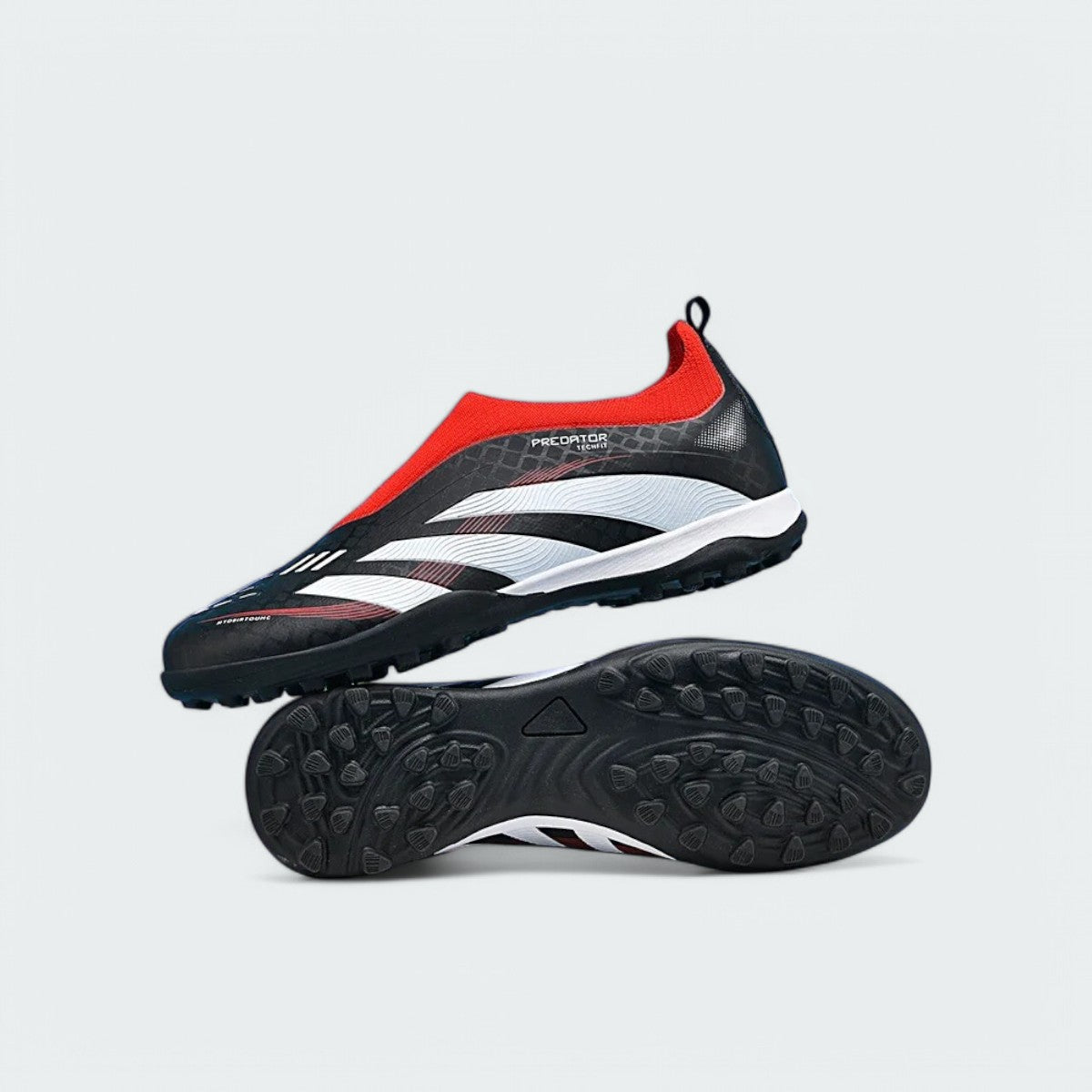 Predator Ultralight Soccer Sneakers